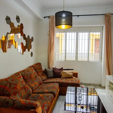 Rentalsevilla Encantador En El Gran Poder
