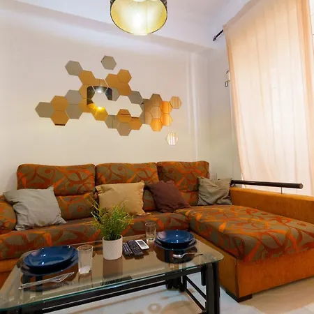 Rentalsevilla Encantador En El Gran Poder * 塞维利亚